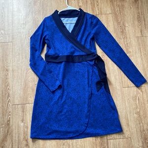 Athleta Wellington blue floral pattern faux wrap dress size-Small